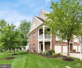 Building Photo - 12731 Exchange Row