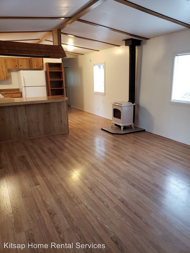 3 br, 2 bath House 4621 Sunnyslope RD House Rental in Port Orchard