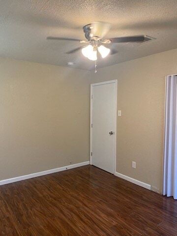 Foto del edificio - 6315 Rosemary Ln