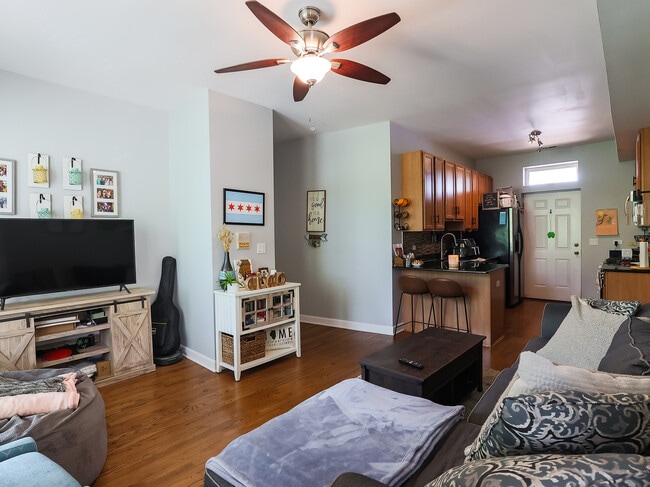 Building Photo - 2010 N Spaulding Ave