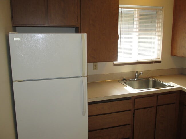 Building Photo - Cozy One Bedroom Apartment in the Heart of South Salem