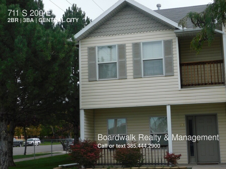 Building Photo - 711 S 200 E