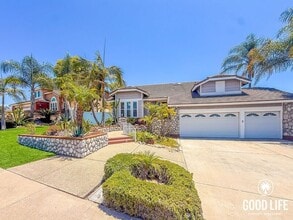 Building Photo - 11775 Scripps Lake Dr