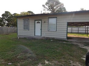Building Photo - 251 Zimmerman Ave