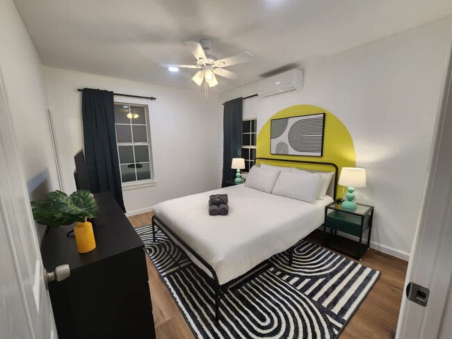 Foto del edificio - 6400 Sherman St