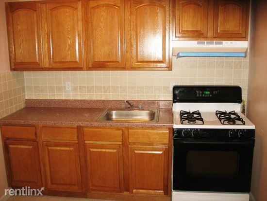 Building Photo - 2 br, 1 bath  - 713 10th St