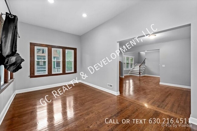 Building Photo - 1650 W 100th St