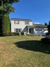 Building Photo - 1111 Laural Ln