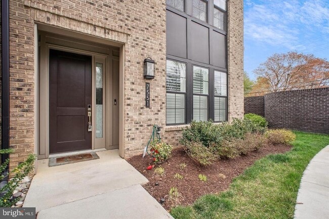 Building Photo - 7551 Sawyer Farm Wy