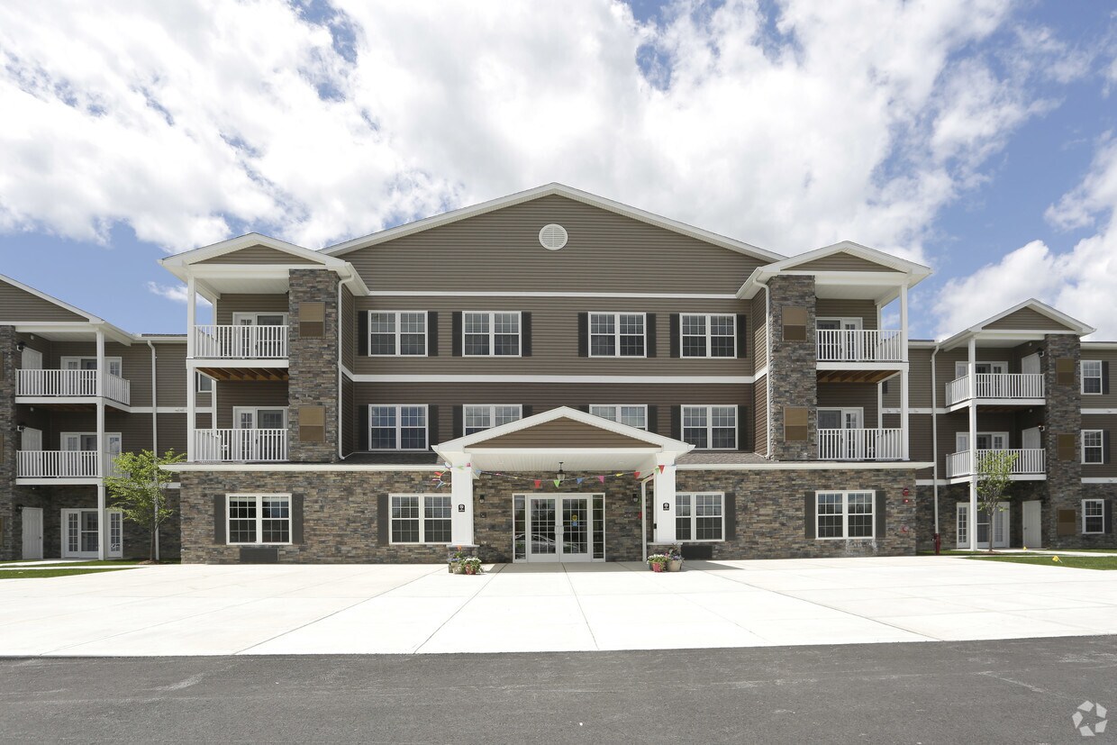 Maple Ridge Estates at Bedford Apartments Bedford, NH
