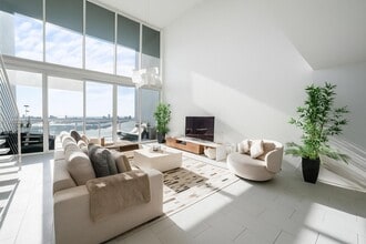 Building Photo - 1040 Biscayne Blvd