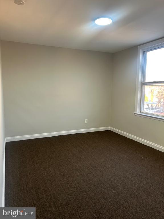 Foto del edificio - 3800 W Forest Park Ave