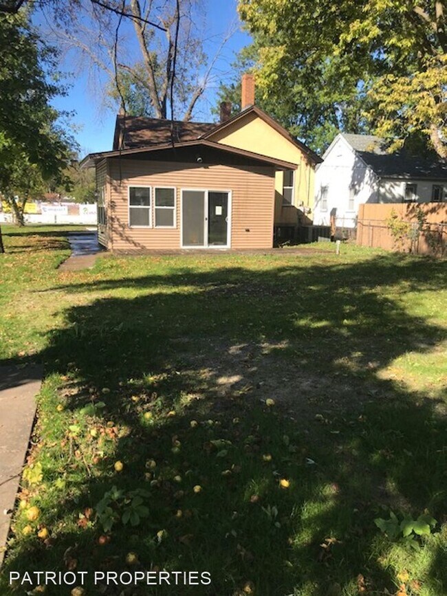 Building Photo - 3 br, 1 bath House - 700 Kane St