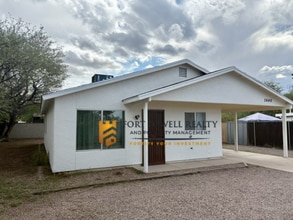 Building Photo - 3640 E Glenn St