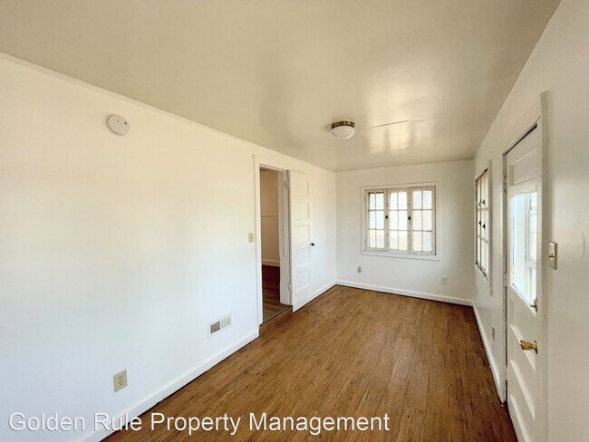 Foto del edificio - 1 br, 1 bath House - 422 Walker St