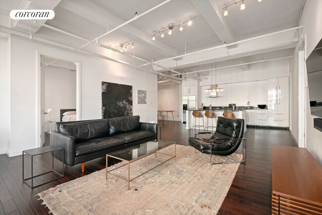 Building Photo - 208 W 30th St