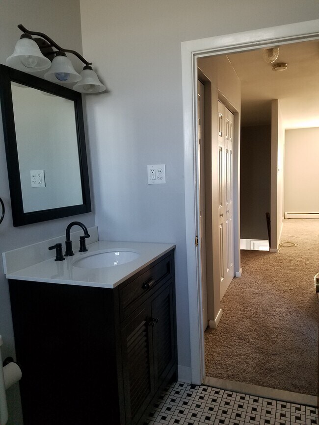 Foto del edificio - 50 E Front St