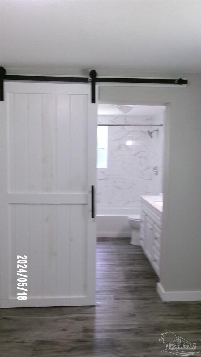 Building Photo - 371 Cain Ave
