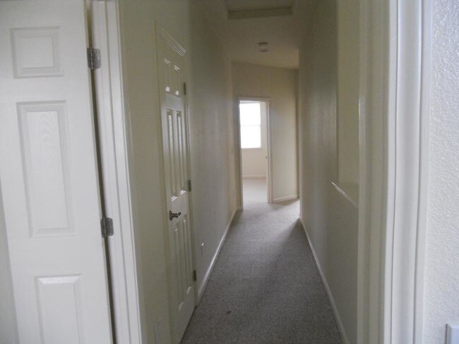 Building Photo - 209 Rayos del Sol Dr
