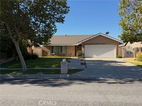 Building Photo - 10243 Heather St