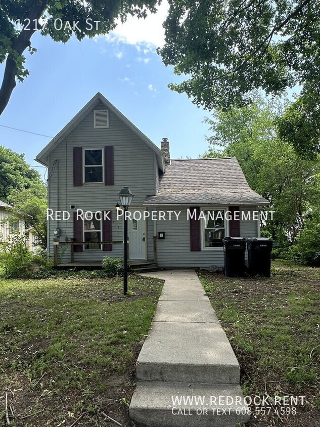 Primary Photo - 1217 Oak St