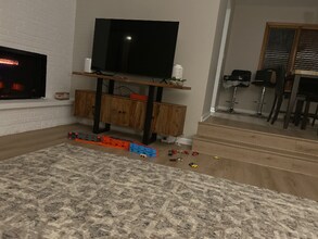 Building Photo - 1004 Argyle St