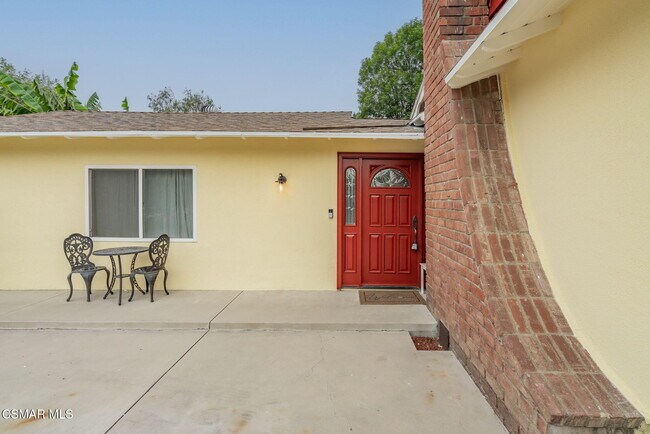 Building Photo - 22637 Mariano St
