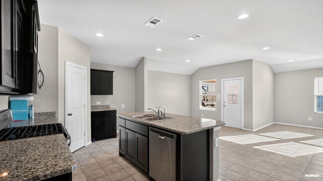 Foto del edificio - 4 Bedroom 2 Bath Single Family Home in Odessa