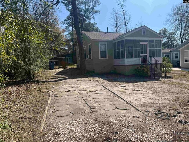 Building Photo - 704 S Bonham Rd