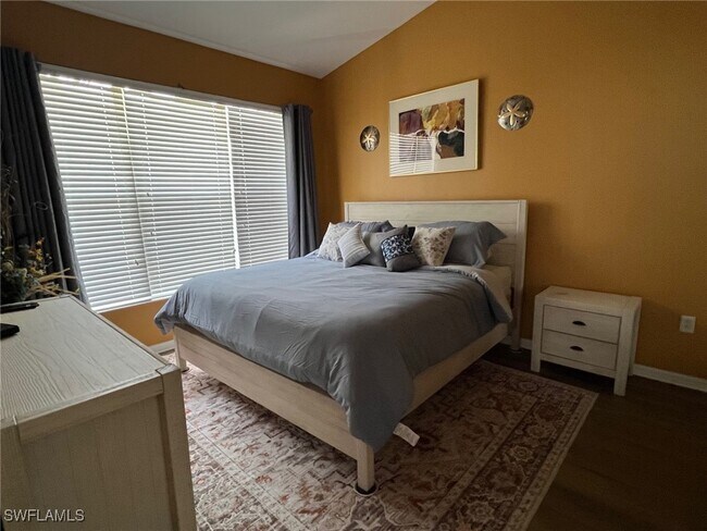 Building Photo - 1405 Tiffany Ln