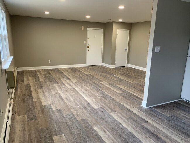 Front door, living room - 403 S Main St