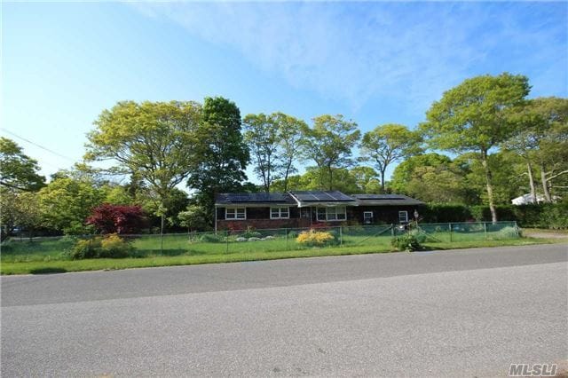 Primary Photo - 34 Nassau Rd