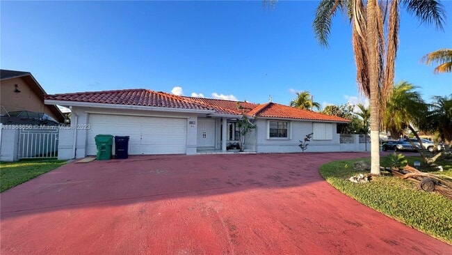 Building Photo - 11490 SW 24th St