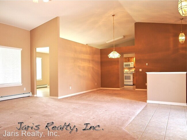 Building Photo - 4 br, 3 bath House - 4384 Las Lunas Court