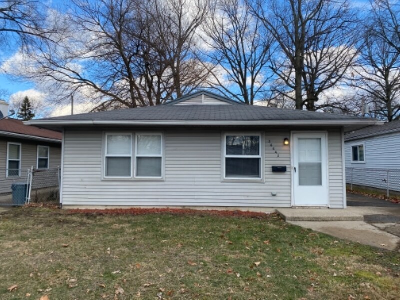 Primary Photo - 26442 Lorenz St