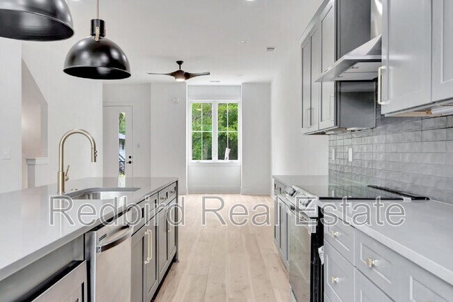 Photo - 2042 McKinley St Townhome