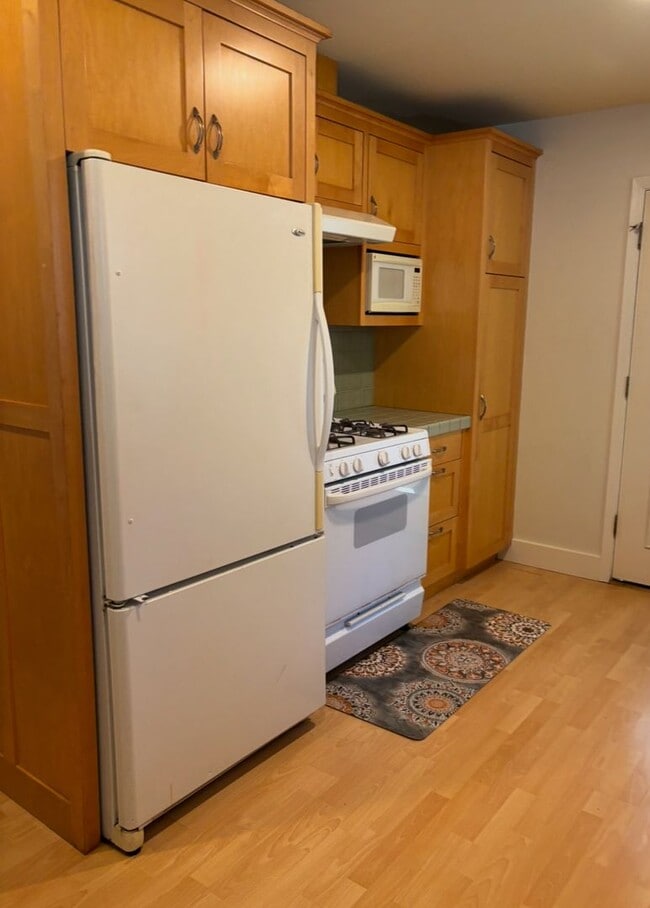 Building Photo - Charming 3 bedroom 2 bath home Sebastopol!!