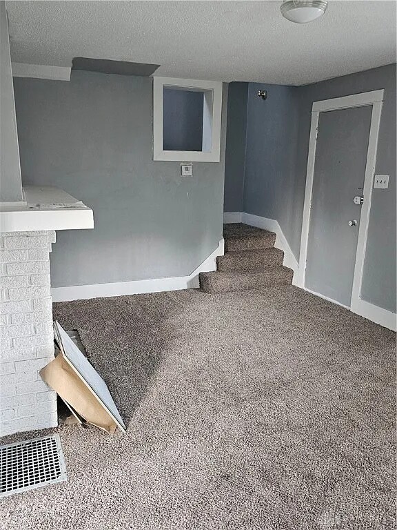 Foto principal - 3619 Hoover Ave