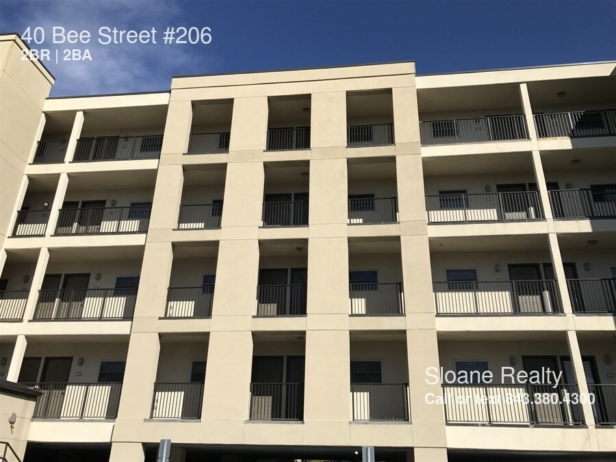 40 Bee St Unit 206, Charleston, SC 29403 Apartment for Rent in Charleston, SC