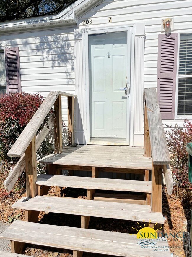 Foto del edificio - Great 3 Bedroom Mobile Home In Fort Walton...