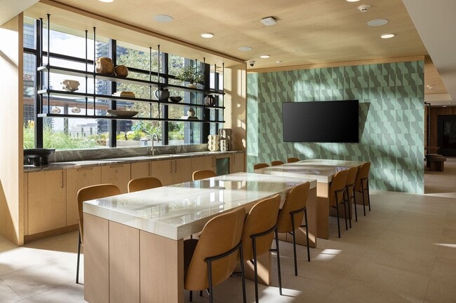Cowork Lounge - The Torrey - The Torrey