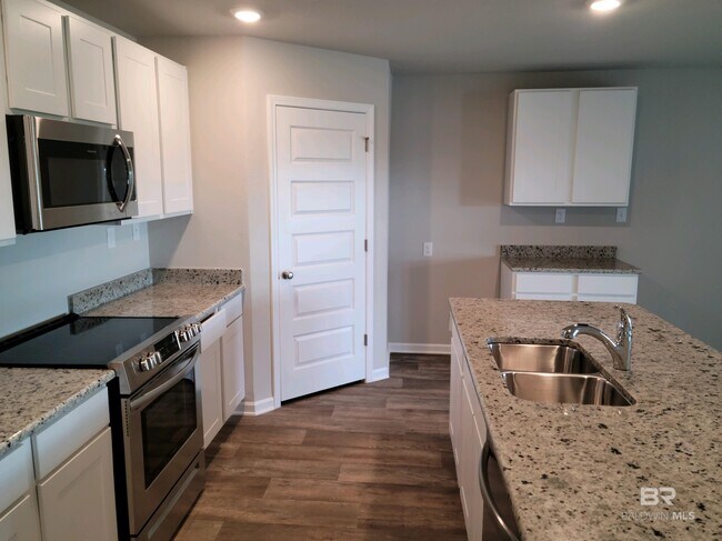 Foto del edificio - 23213 Shadowridge Dr