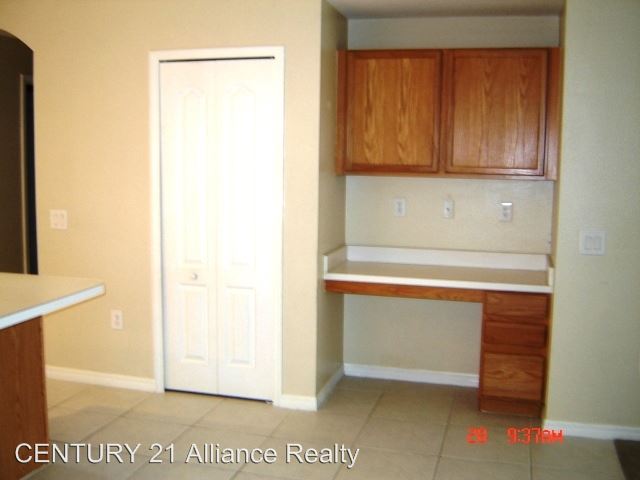 Building Photo - 5125 Ayrshire Dr