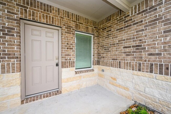 Building Photo - 16822 Paintbrush Holw Ln