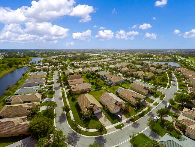 Foto del edificio - 9563 SW Flowermound Cir