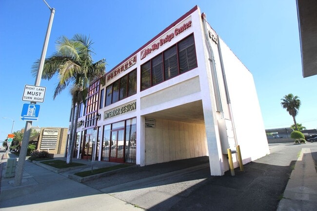 Building Photo - 7920 Orangethorpe Ave