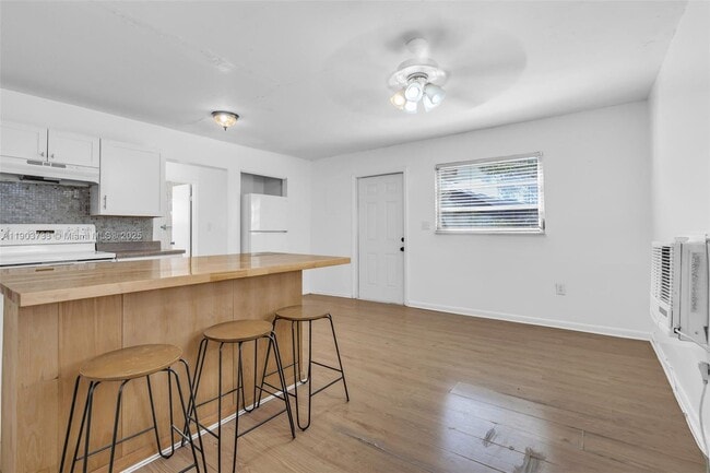 Foto del edificio - 2809 SW 23rd Terrace