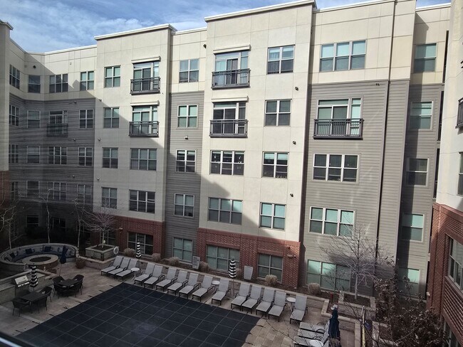 Building Photo - Gables Speer Blvd