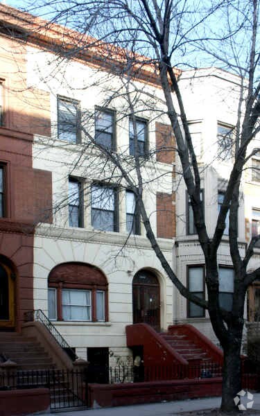 Foto del edificio - 1367 Dean St