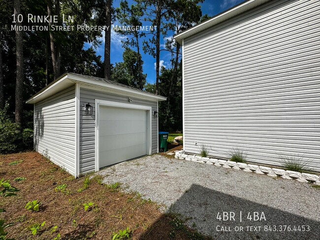 Building Photo - 10 Los Robles Rd